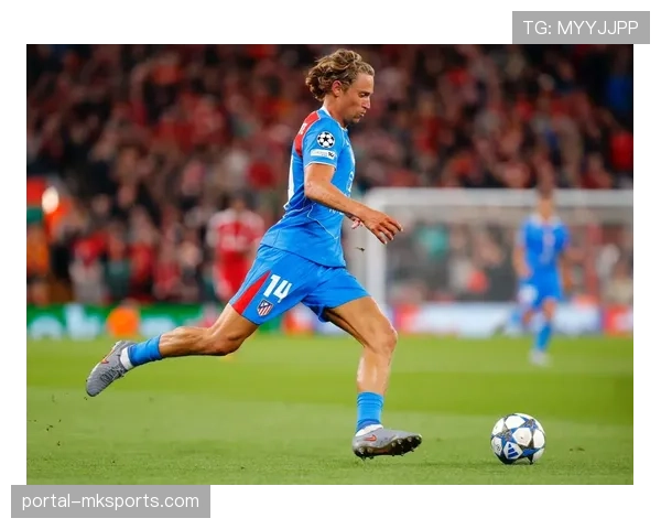 马竞三中卫体系下 略伦特翼卫角色赋予其全新战术权重