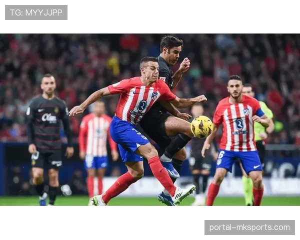 科莫场均控球率达60.6% 传控体系成熟攻守均衡成典范